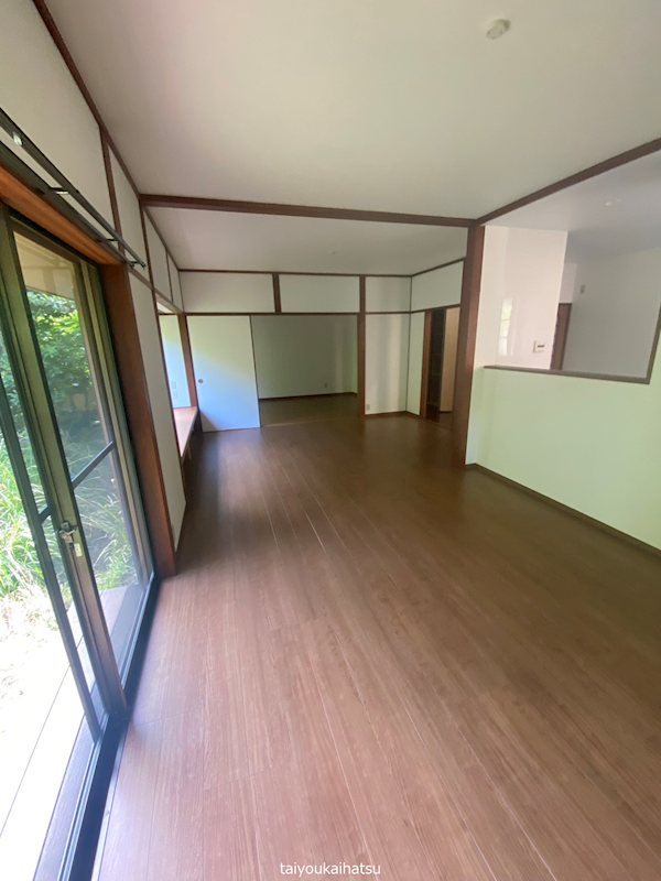 桜ヶ丘8丁目戸建 リビング