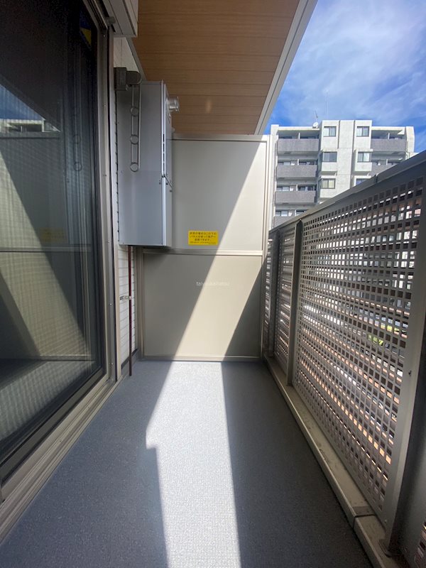 Ｄ-ＲＯＯＭ上之園 ベランダ