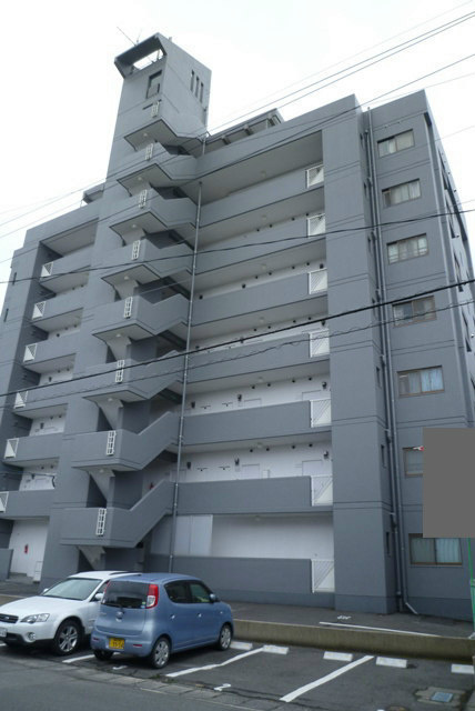 サンパティーク東郡元 403号室 外観