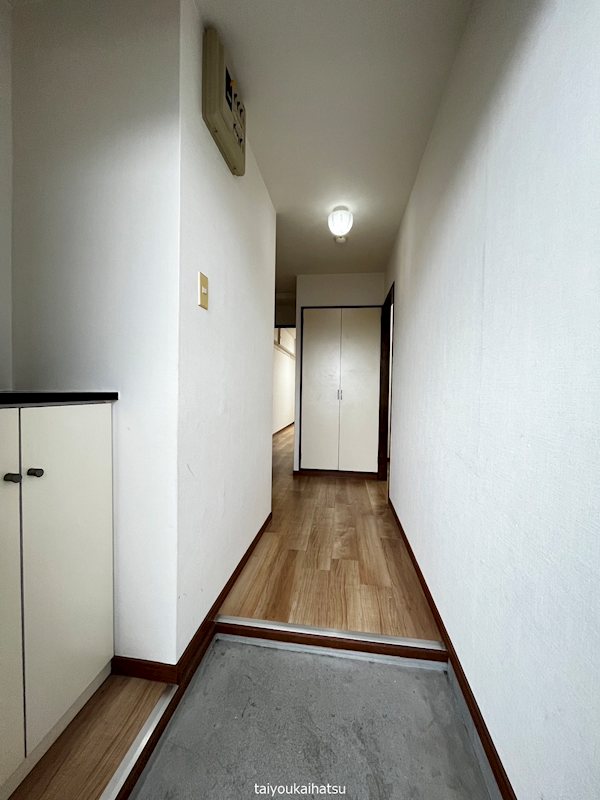 サンパティーク東郡元 玄関