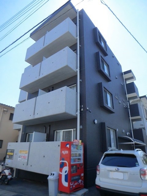 イリスパイラブライト騎射場公園 102号室 外観