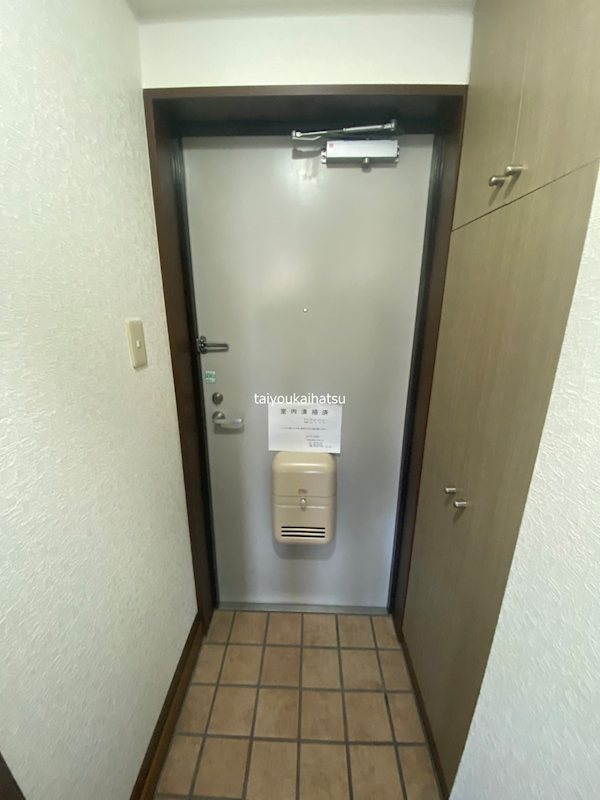 パークサイド惟神 玄関