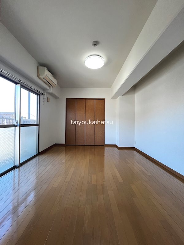 宇宿川平ビル リビング