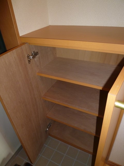 エクセラントメゾン与次郎 玄関