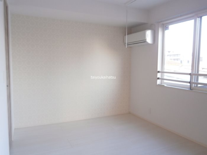 フェリシア ベッドルーム