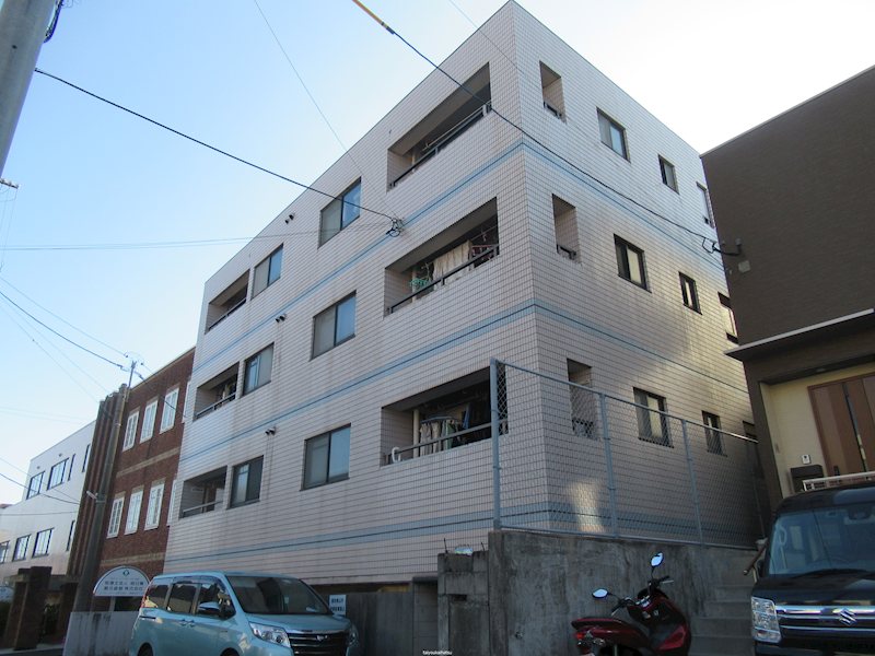 第一メゾン紫原 403号室 外観