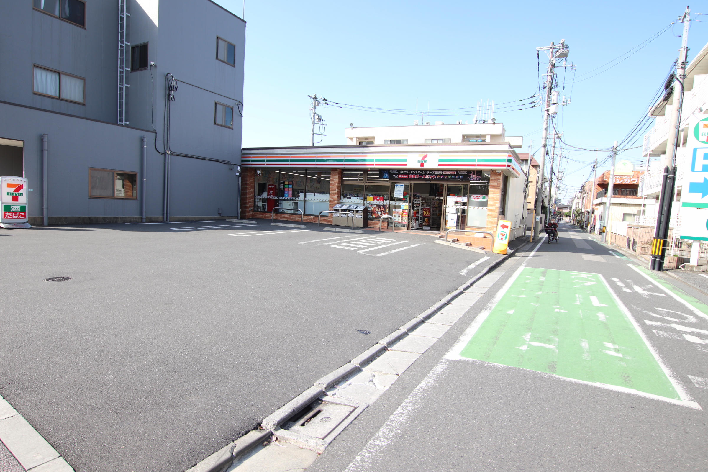 メゾン・クレール  コンビニ