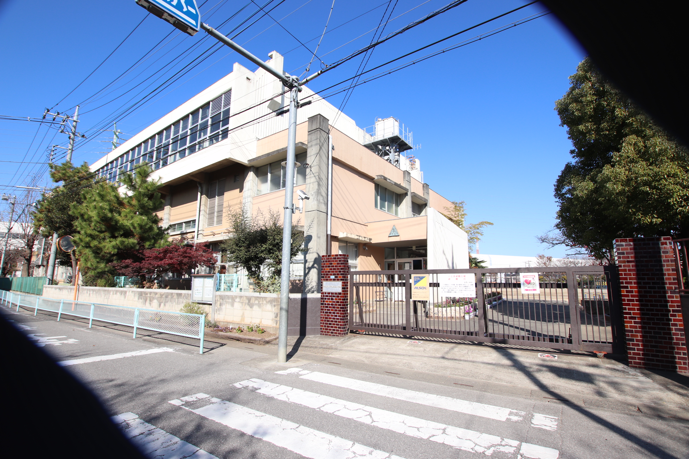 クレスティーク 小学校