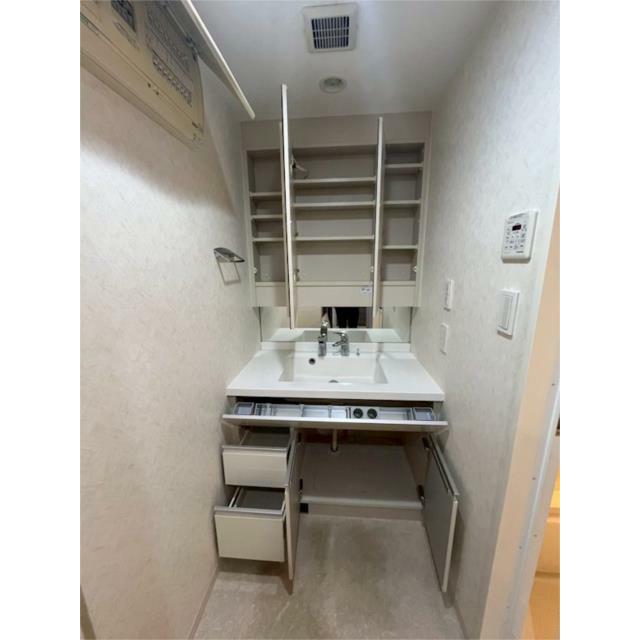 その他11