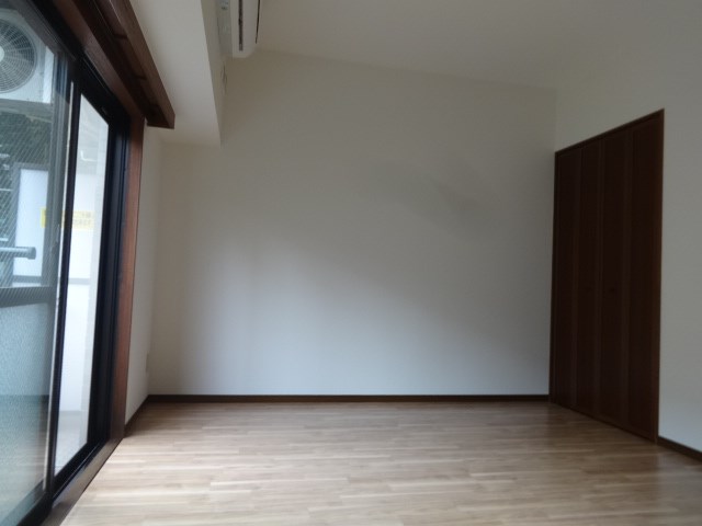 ベッドルーム
