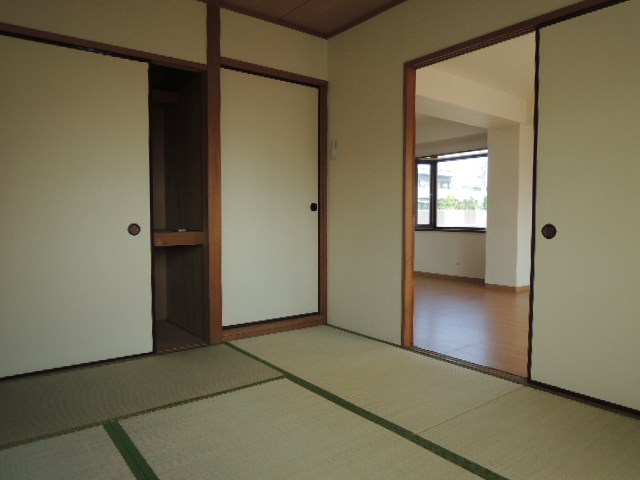 ベッドルーム