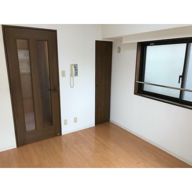 ベッドルーム