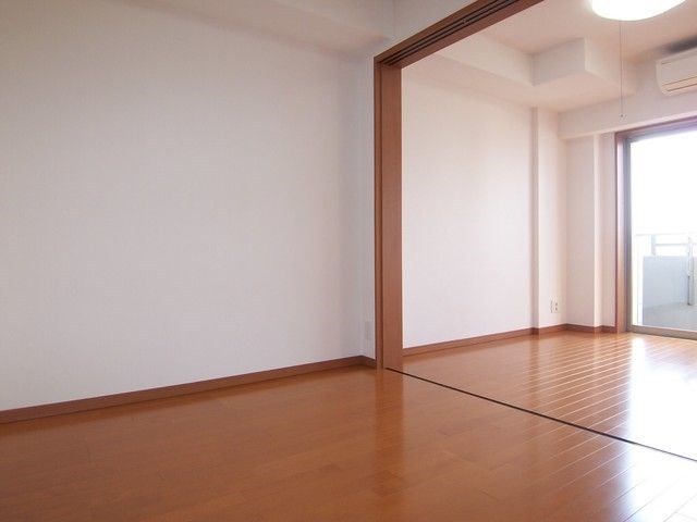 ベッドルーム
