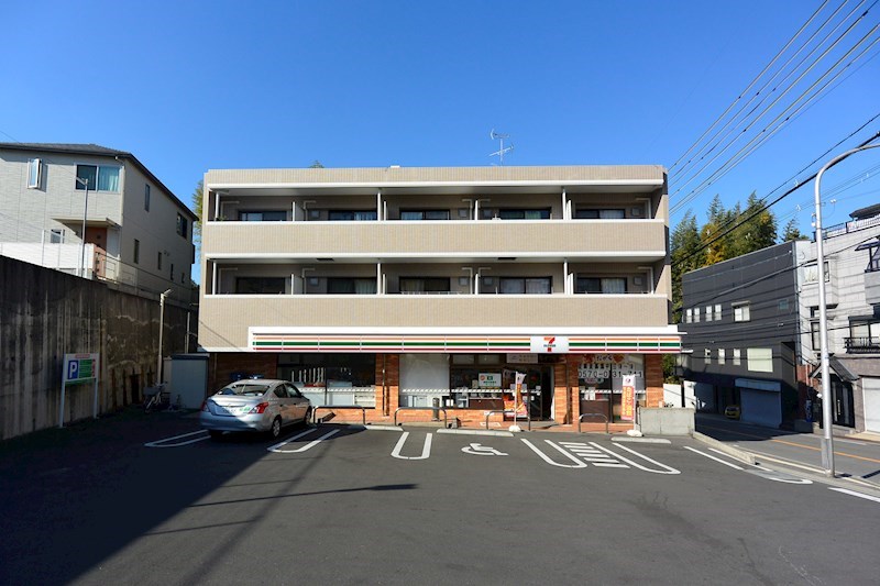 カリーノカサメント東中振 外観