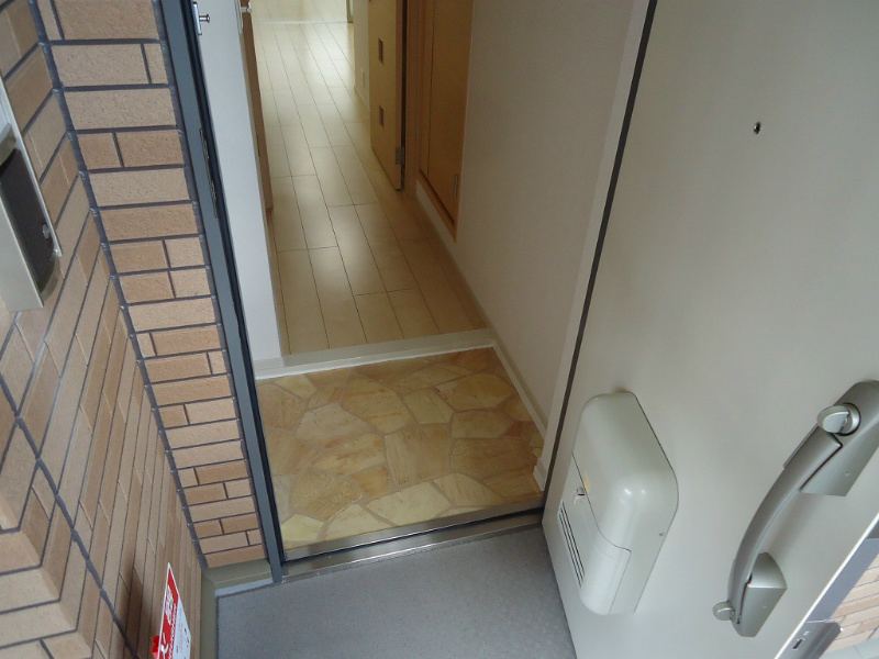カーサ　セレーナ 玄関