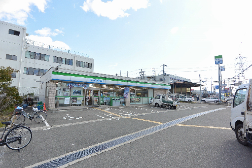 カーサ　セレーナ コンビニ