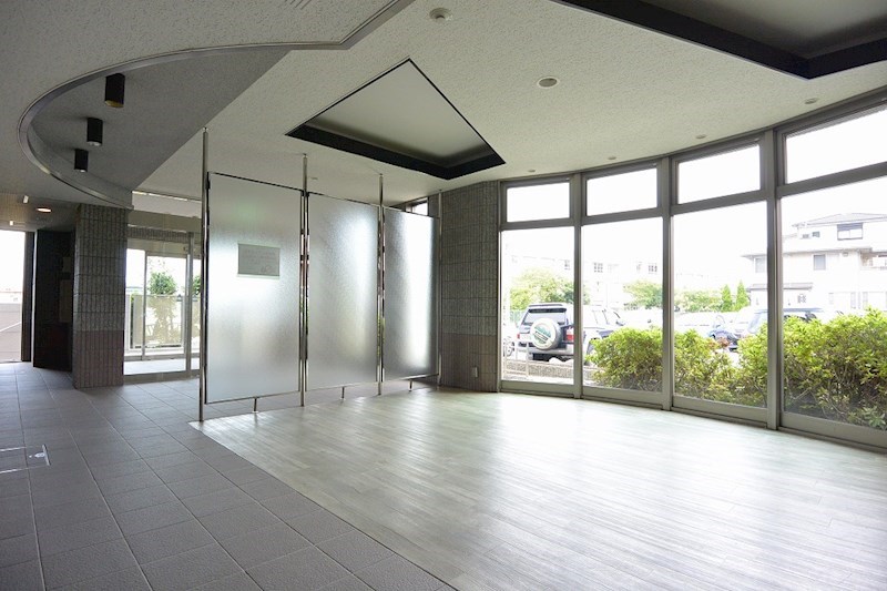 Ulti磐船駅前 エントランス