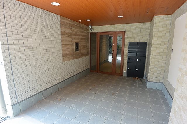Sbacco B棟 エントランス