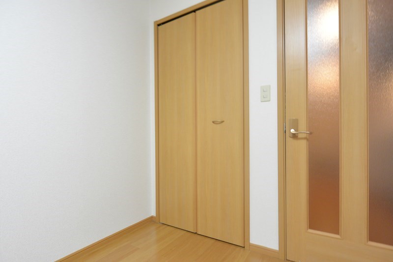 大阪府枚方市翠香園町 収納