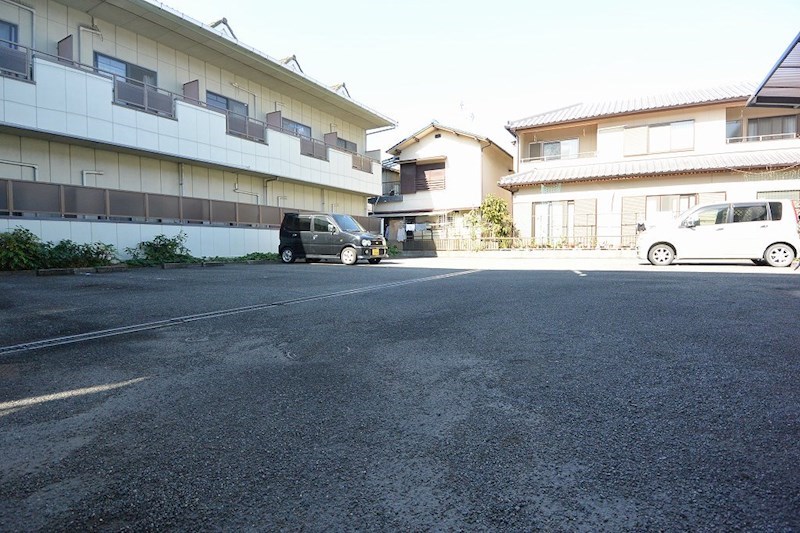 エステート明和Ⅱ 駐車場