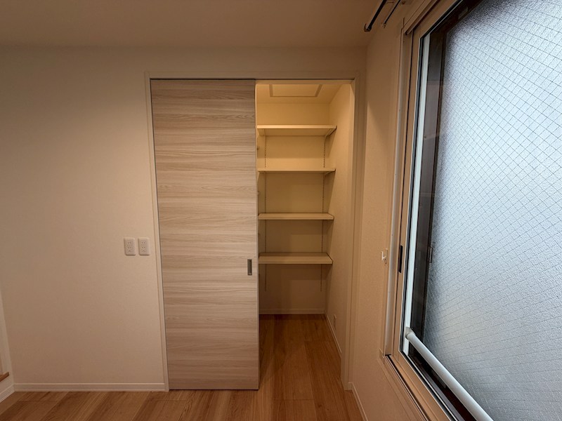 シャトー堂山 収納