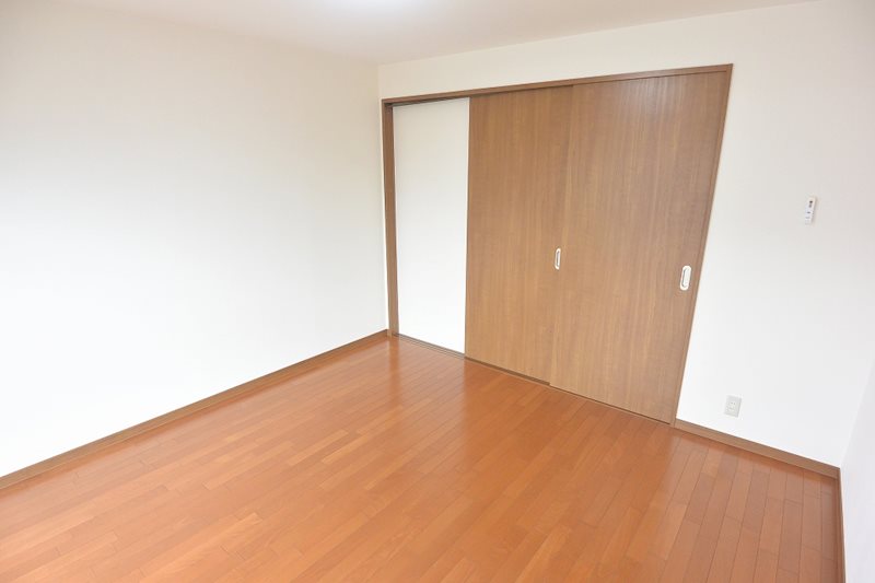 ベットでぐっすり 山喜マンション ベッドルーム