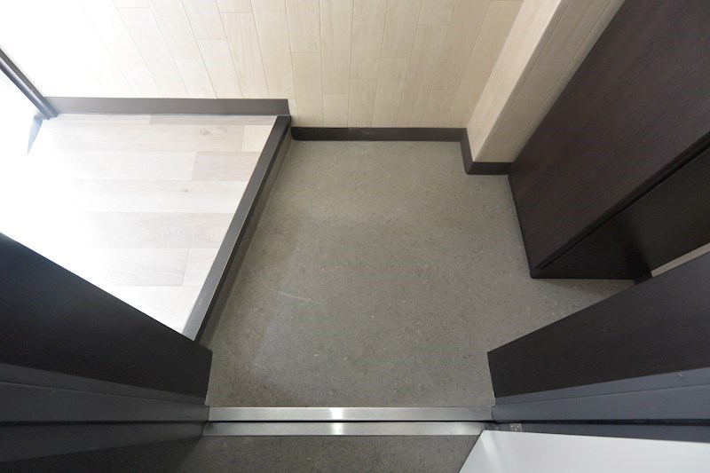サンドール十二番館 玄関