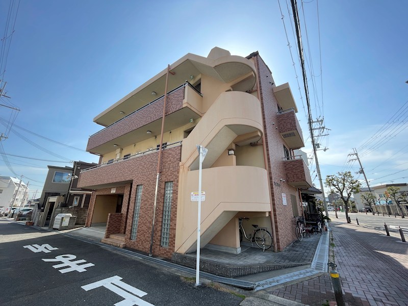 フェローズ中宮 外観