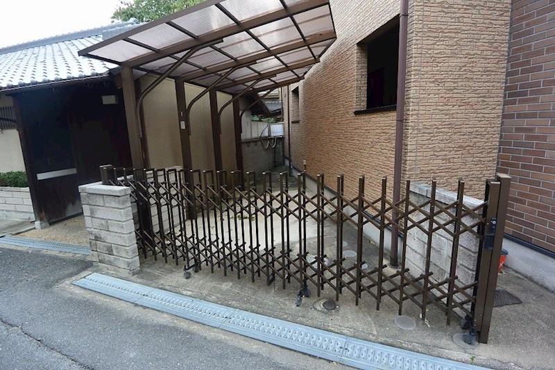 グランメール 駐車場