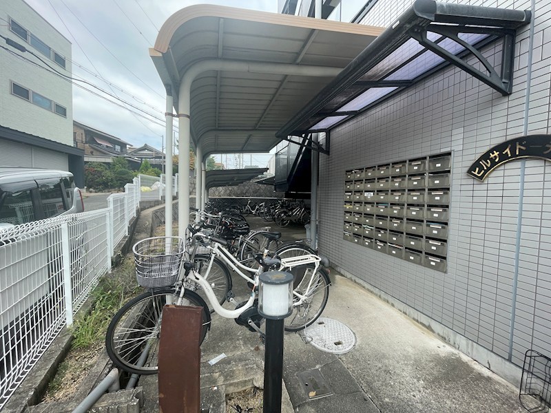 ヒルサイド・テラス 駐車場