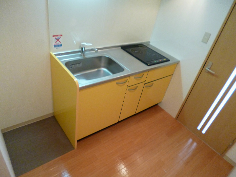 クリザンテェーモ キッチン