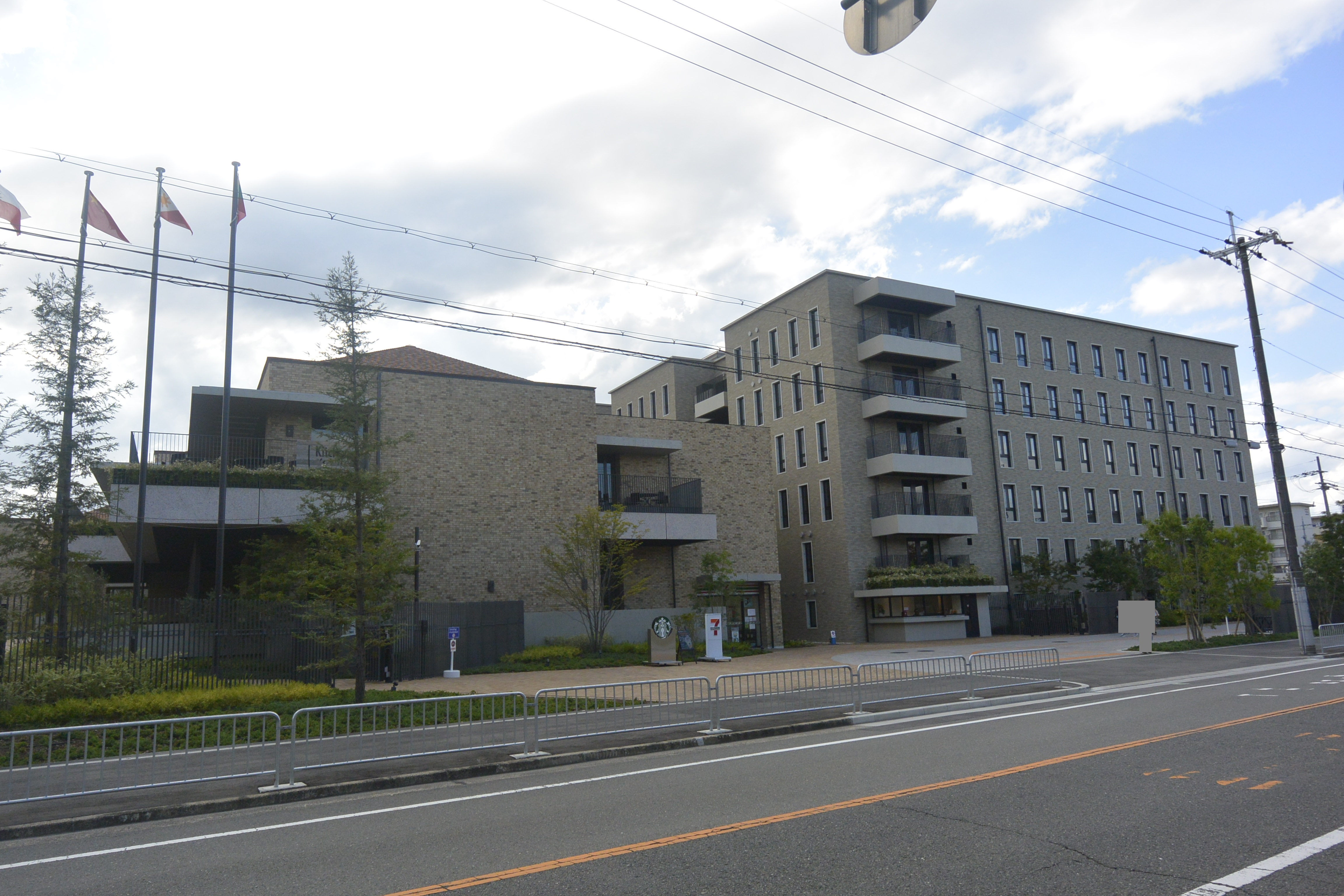 Ｏ．Ｃ．ＨＩＬＬＳ　ＳＨＯＥＩ 大学・短大