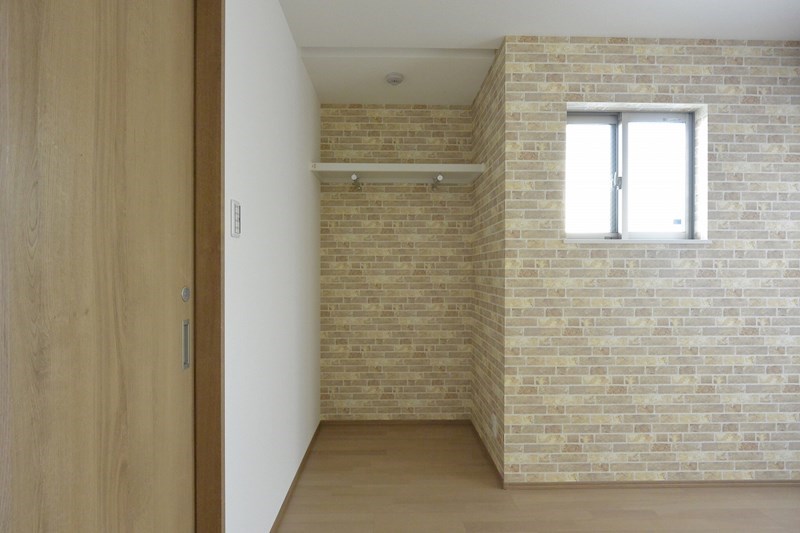大阪府枚方市南中振１丁目 収納