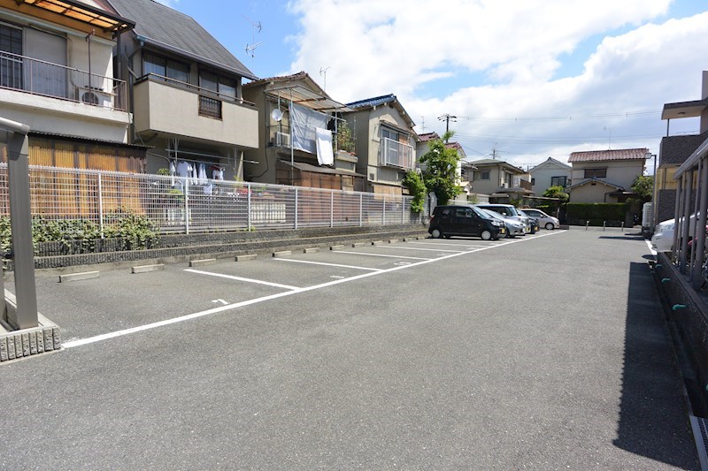 サンモール21 駐車場