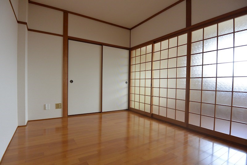 富田マンション ベッドルーム