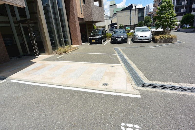 グリーンミモザ小林 駐車場
