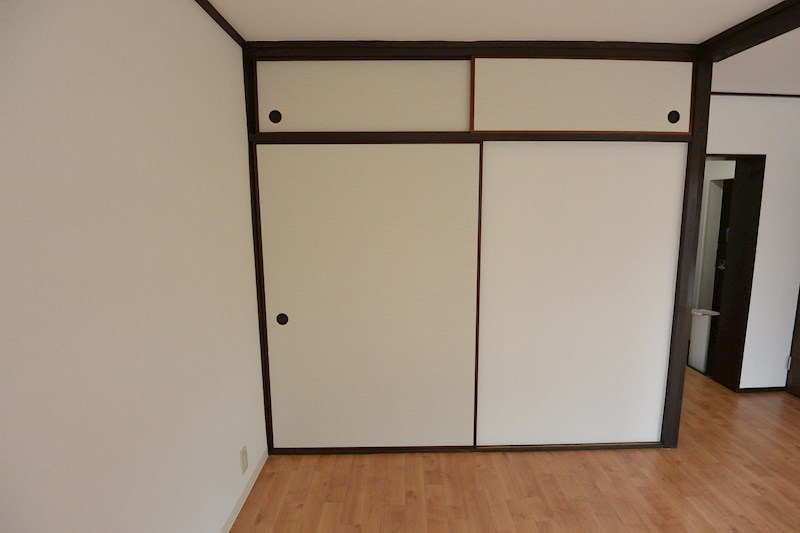 志智マンション 収納
