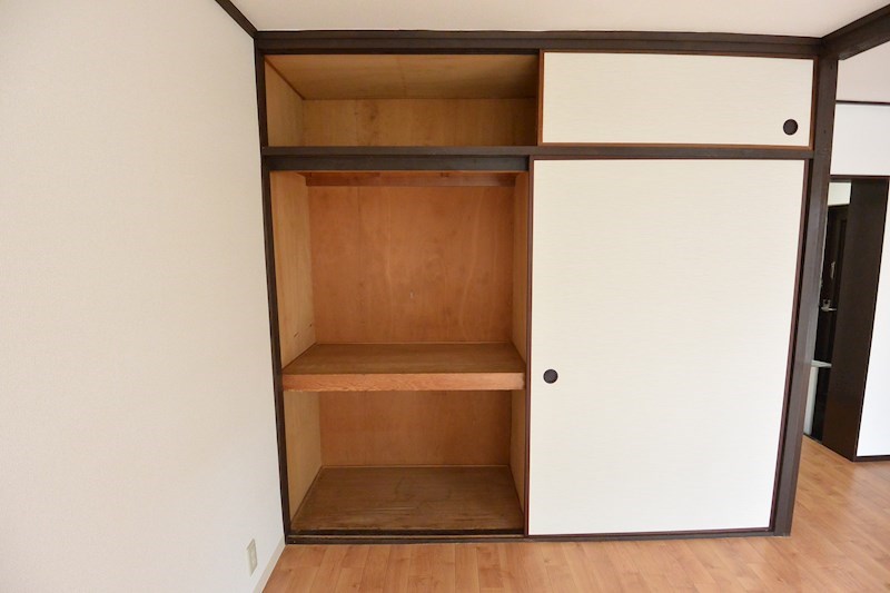志智マンション 収納