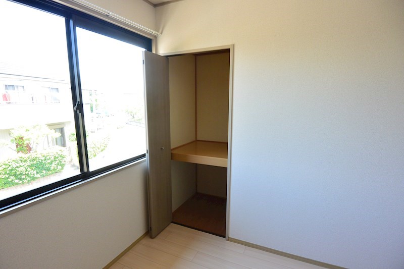 グリーンハイツ 収納