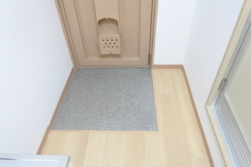 アートハイツ西崎 玄関