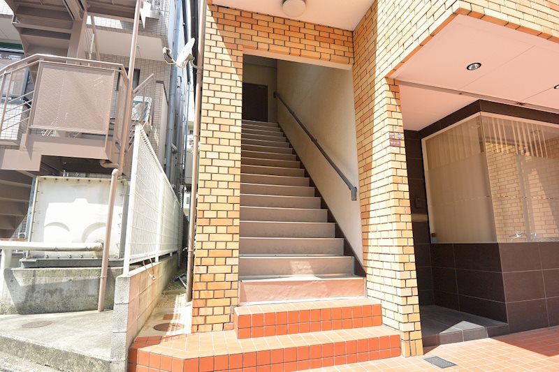 アートハイツ西崎 エントランス
