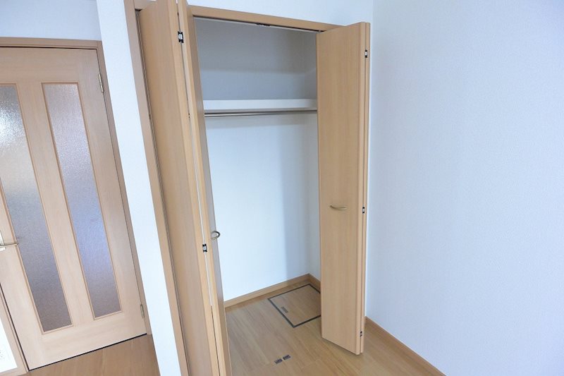 サテンドール　セレーネ 収納