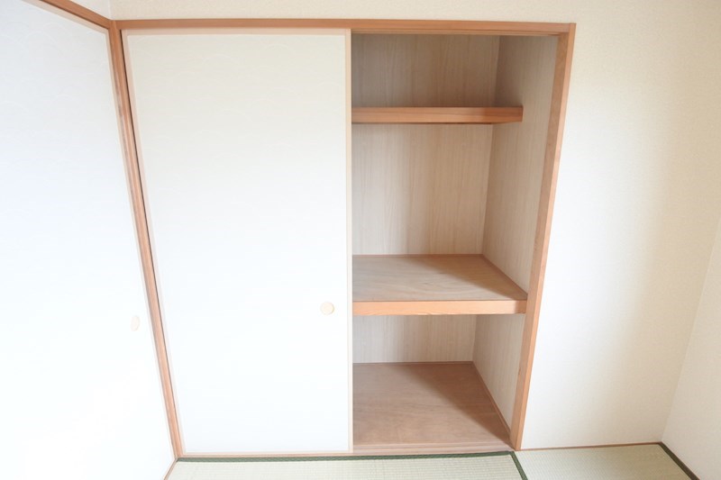 フェリース樟葉 収納