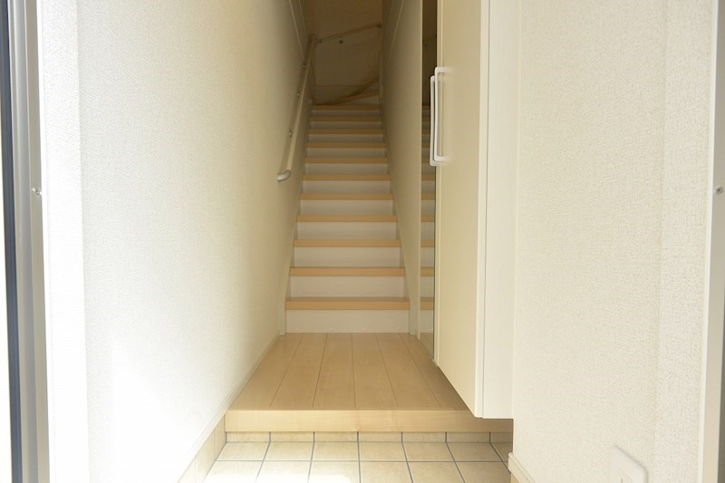 ソレイユ大峰 玄関