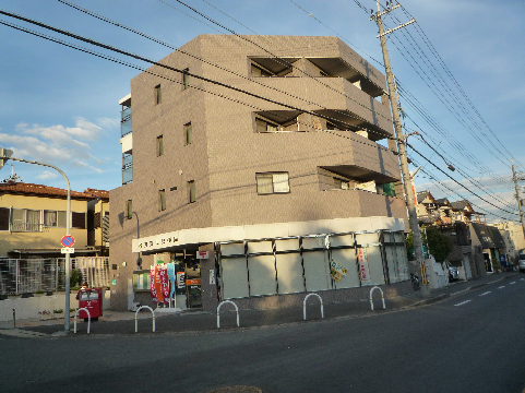 カーサフェリーチェ 郵便局