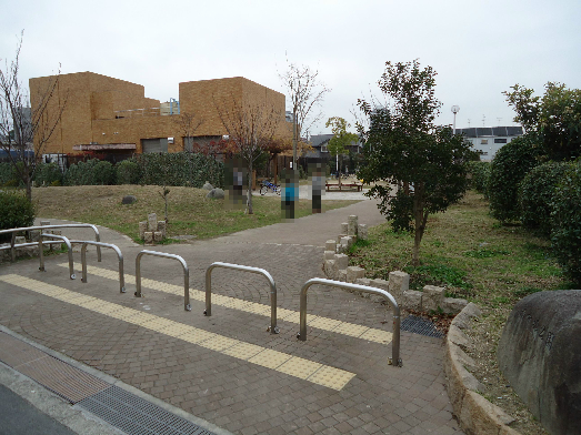 双葉マンション 公園