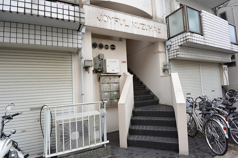 ジョイフルくずはⅡ エントランス