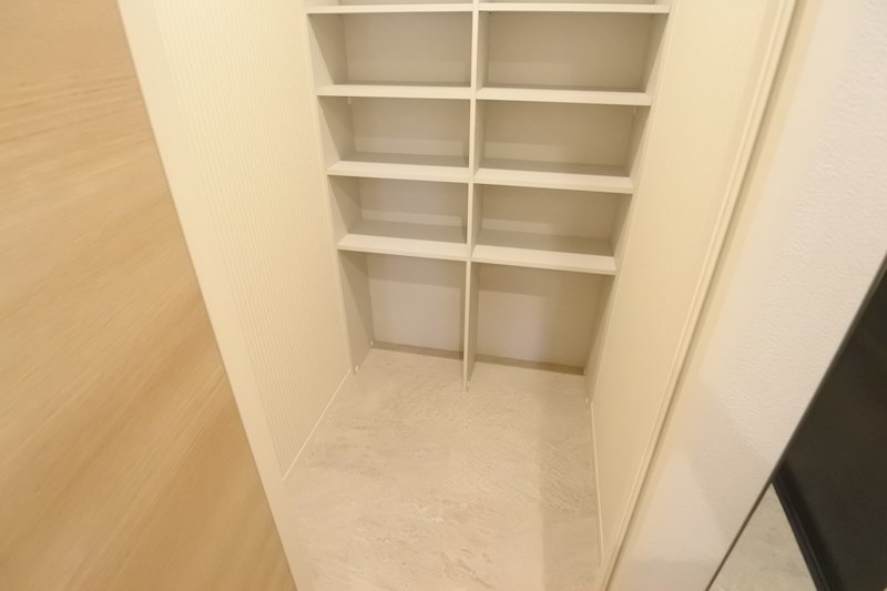 シャーメゾン　IMPUL 収納