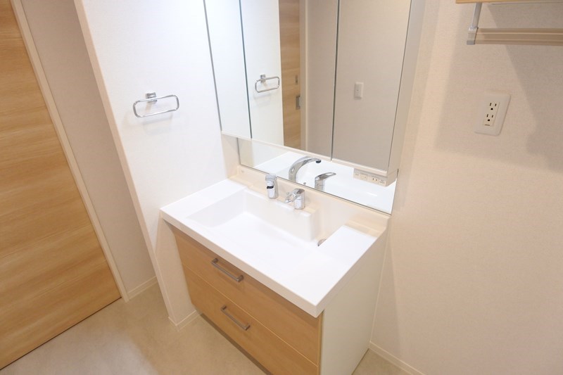 シャーメゾン　IMPUL 洗面所