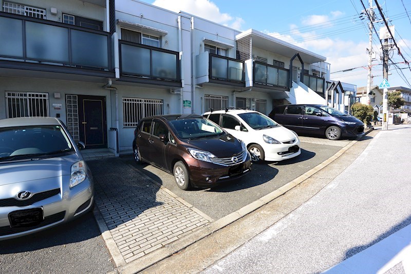 サンヒルズⅠ 駐車場